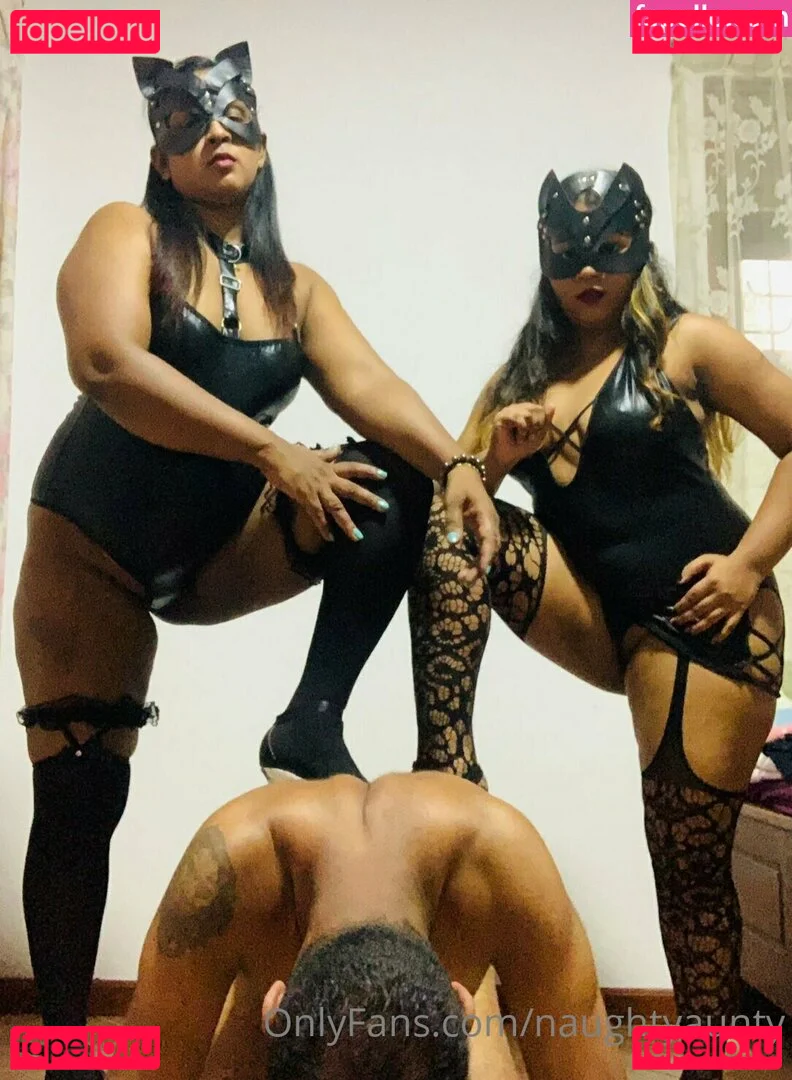 naughtyaunty Onlyfans Photo Gallery 