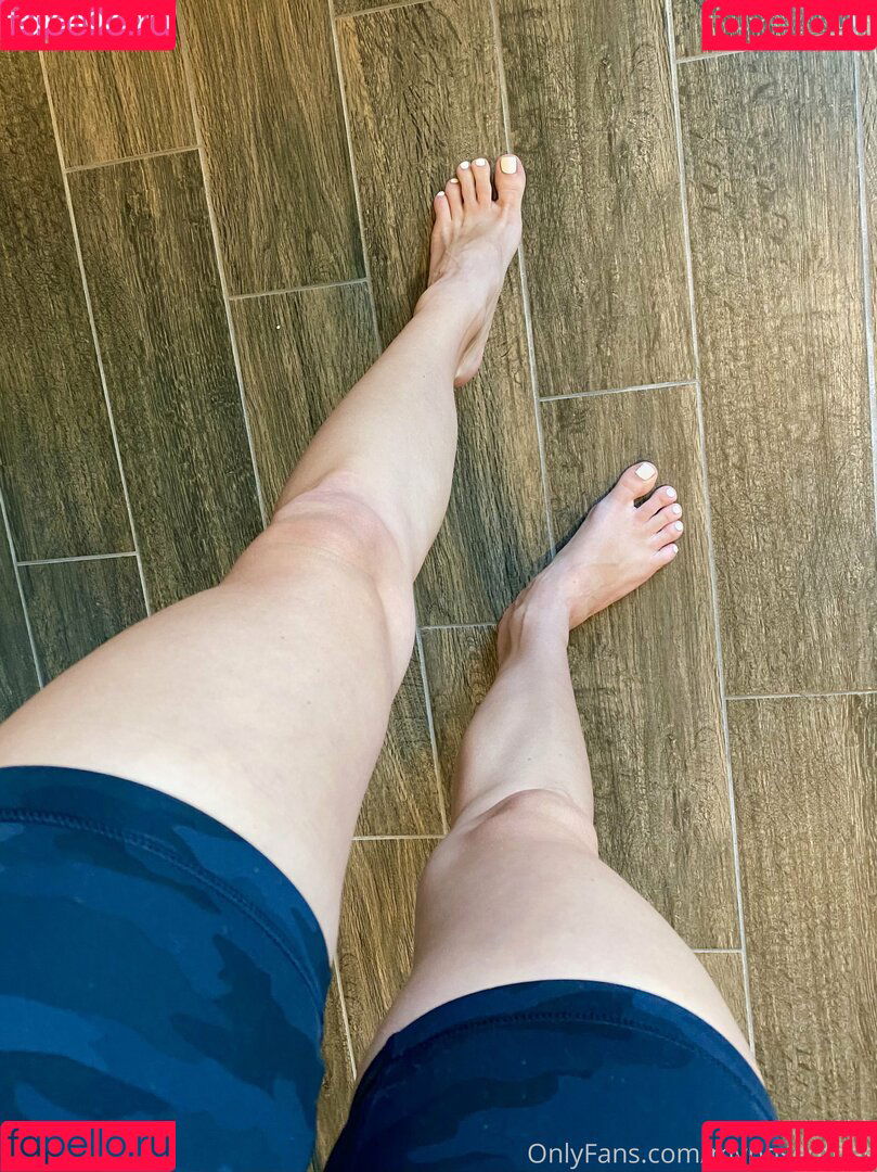 myposedtoes Onlyfans Photo Gallery 