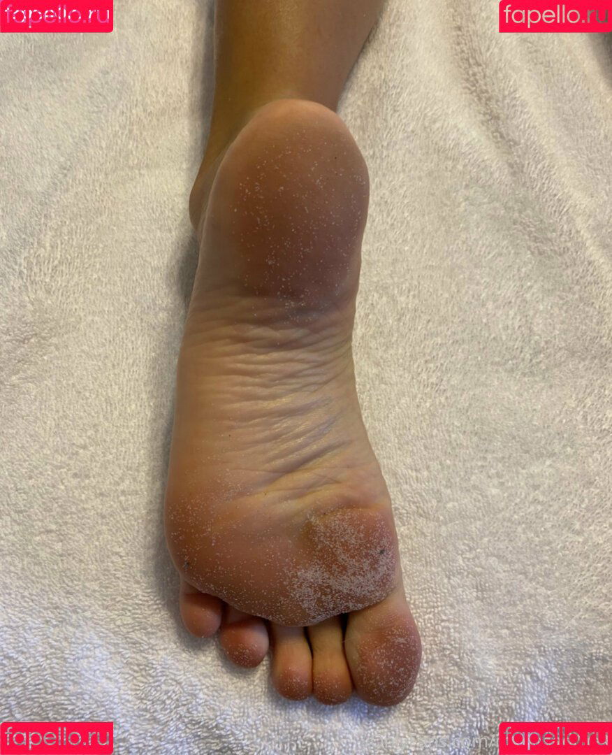 myposedtoes Onlyfans Photo Gallery 