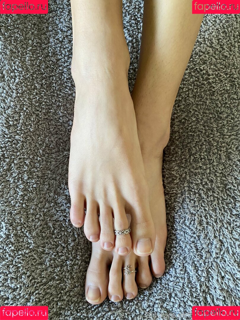 myposedtoes Onlyfans Photo Gallery 