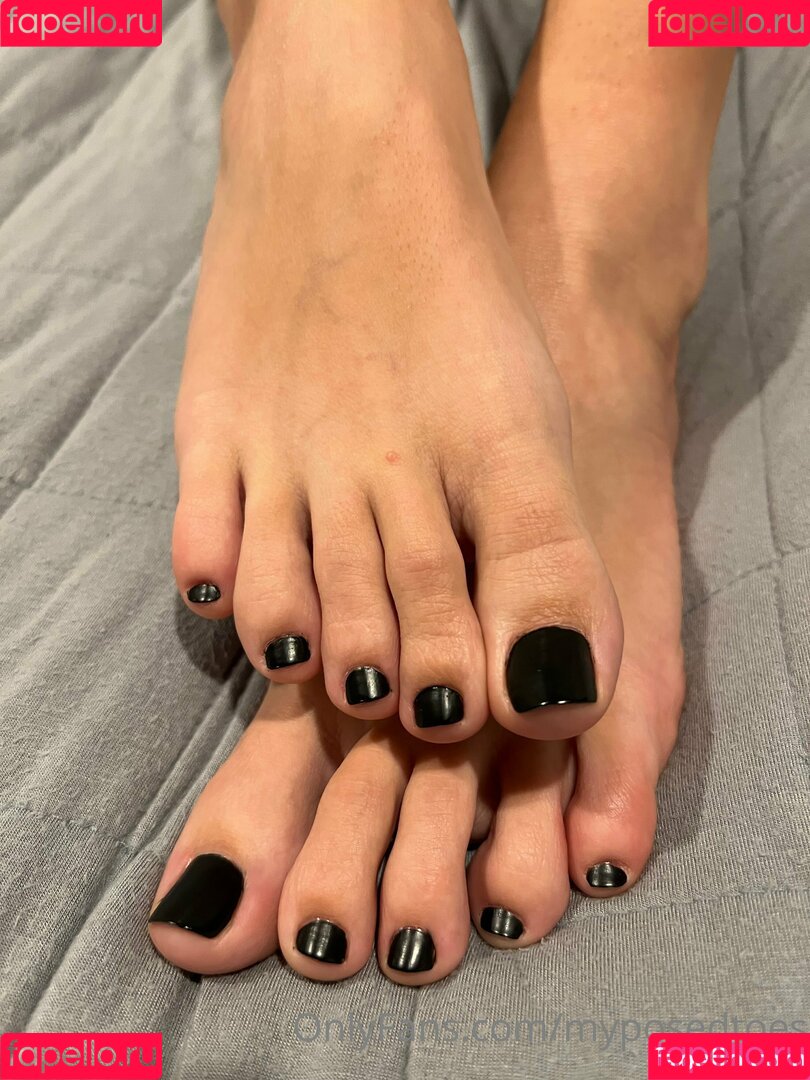 myposedtoes Onlyfans Photo Gallery 
