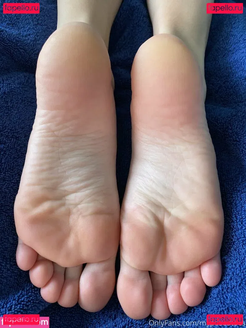 myposedtoes Onlyfans Photo Gallery 