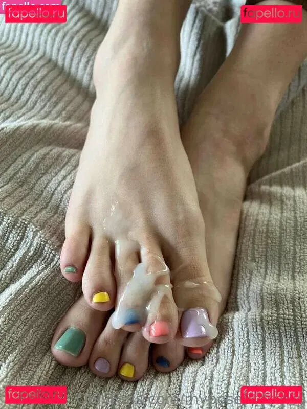 myposedtoes Onlyfans Photo Gallery 