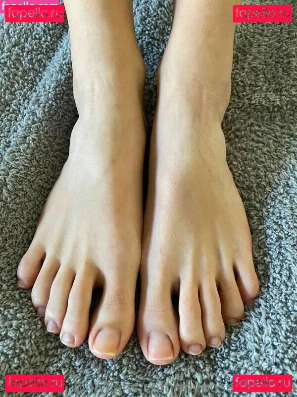myposedtoes Onlyfans Photo Gallery 