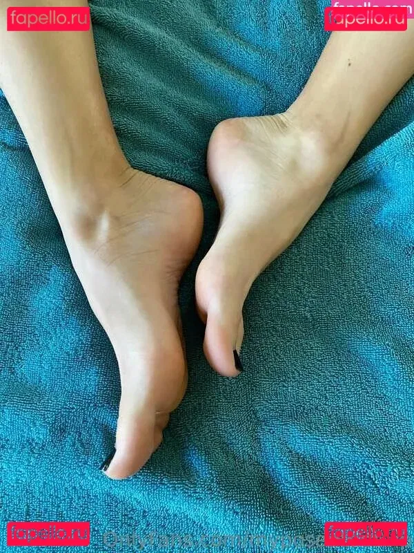 myposedtoes Onlyfans Photo Gallery 