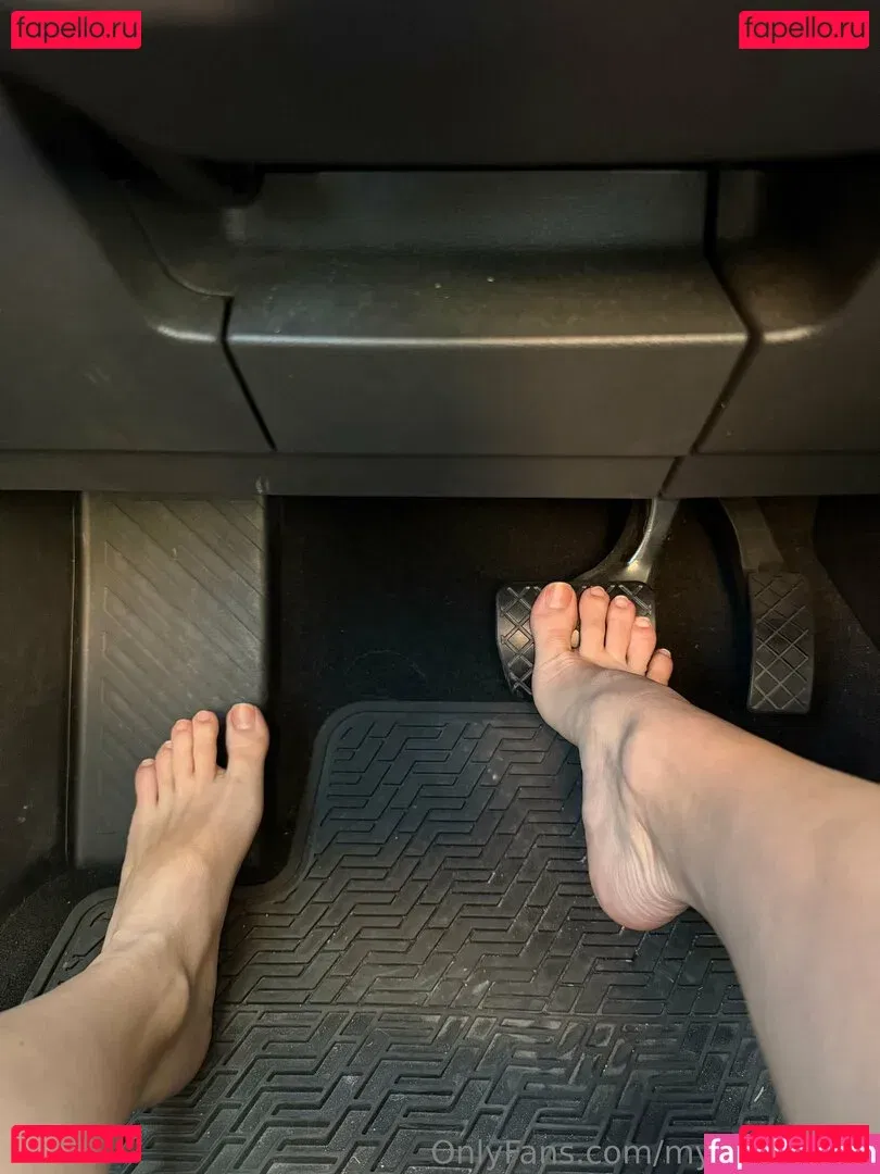 myposedtoes Onlyfans Photo Gallery 