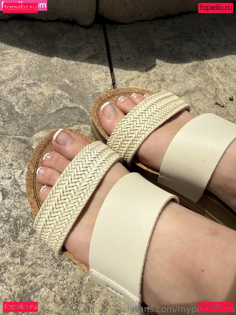 myposedtoes Onlyfans Photo Gallery 