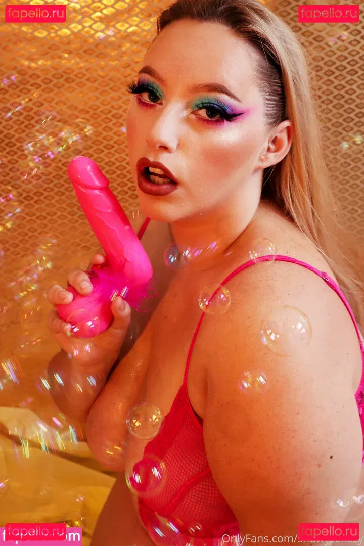 snowycakesy Onlyfans Photo Gallery 