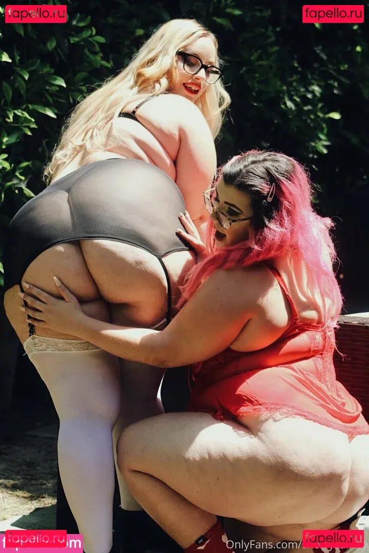 snowycakesy Onlyfans Photo Gallery 