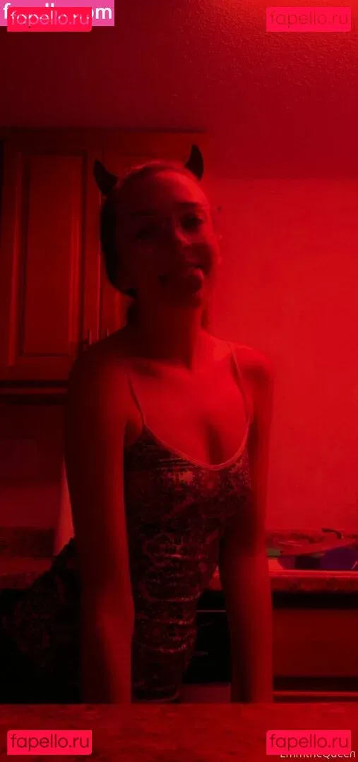 emmthequeen Onlyfans Photo Gallery 