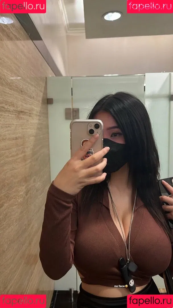 Anastasya Khosasih Onlyfans Photo Gallery 