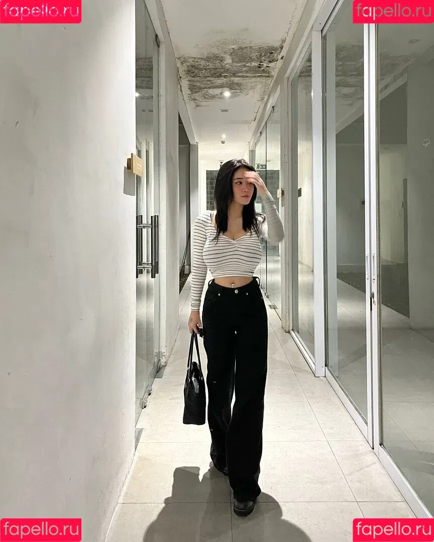 Anastasya Khosasih Onlyfans Photo Gallery 