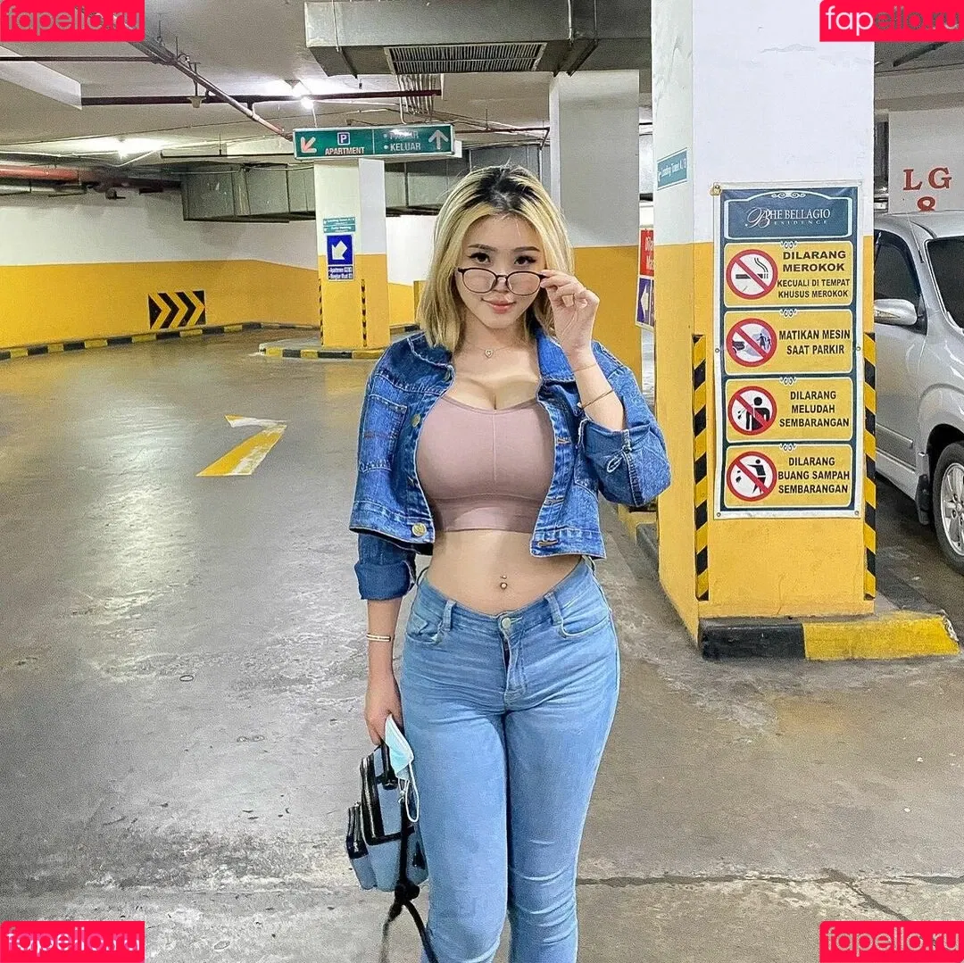 Anastasya Khosasih Onlyfans Photo Gallery 