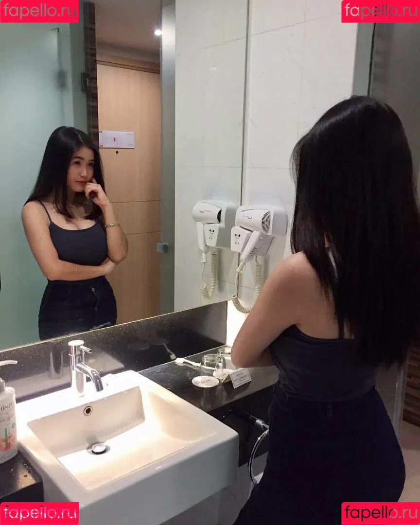 Anastasya Khosasih Onlyfans Photo Gallery 