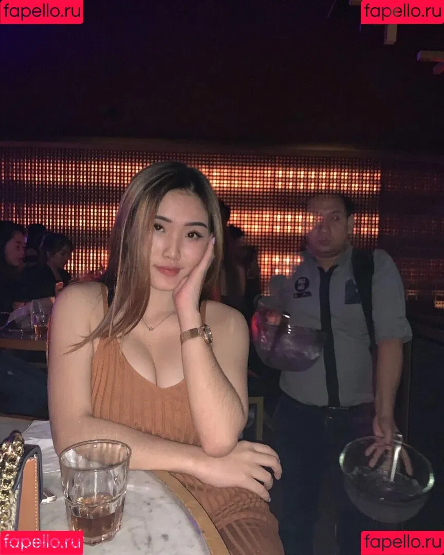 Anastasya Khosasih Onlyfans Photo Gallery 