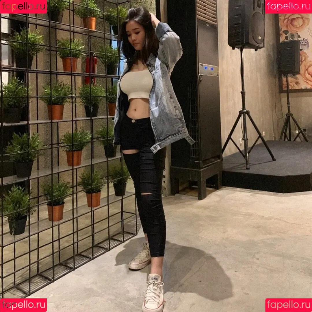 Anastasya Khosasih Onlyfans Photo Gallery 