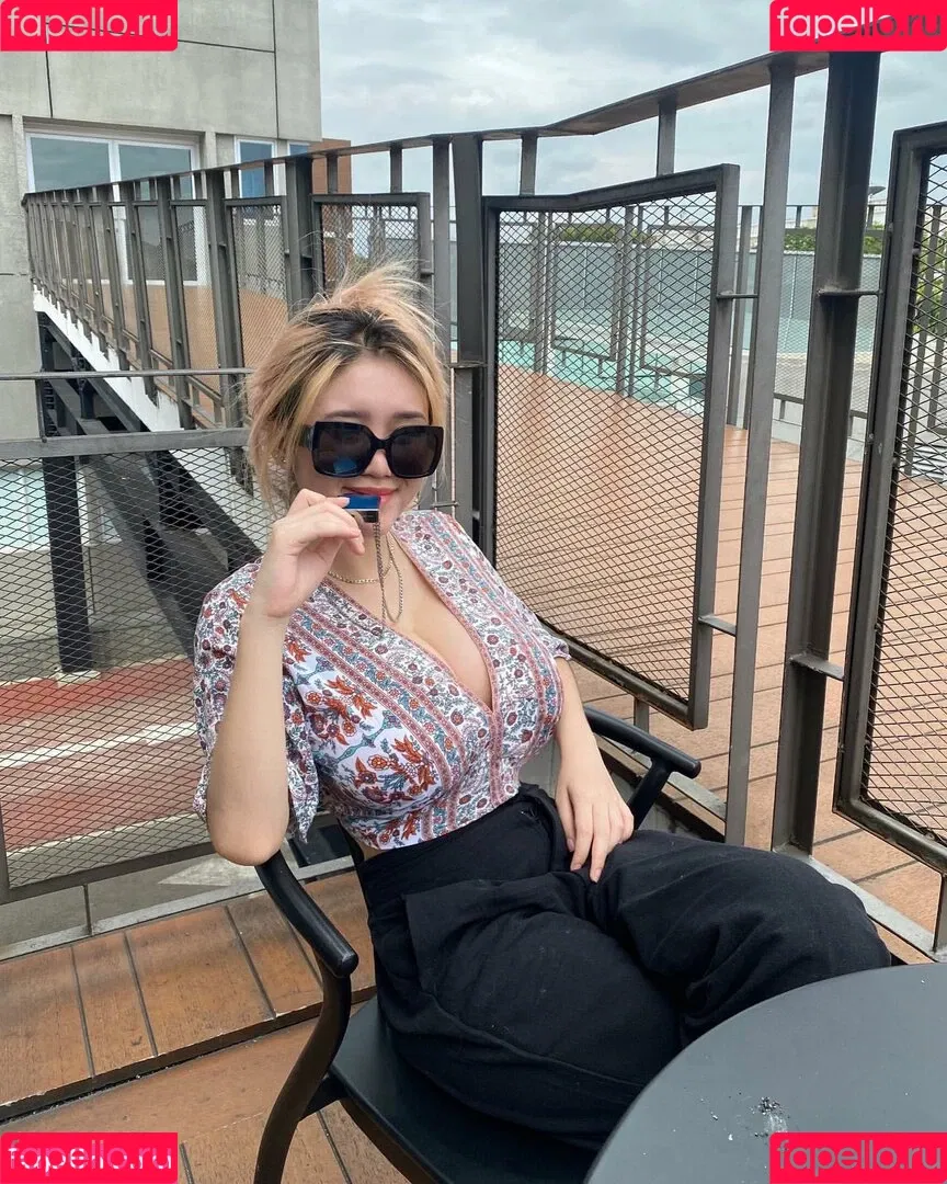Anastasya Khosasih Onlyfans Photo Gallery 