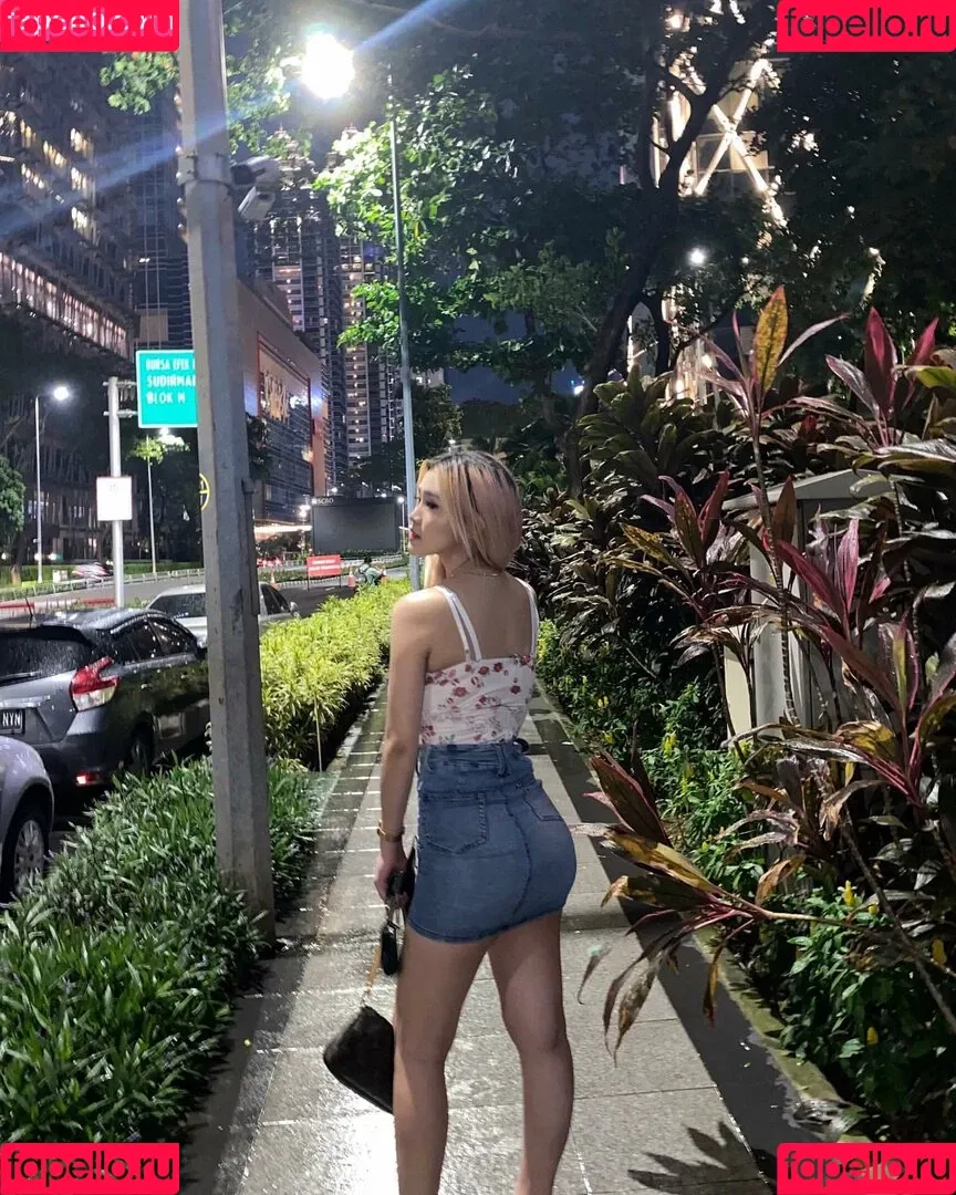 Anastasya Khosasih Onlyfans Photo Gallery 
