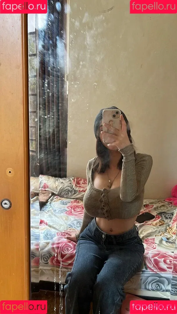 Anastasya Khosasih Onlyfans Photo Gallery 