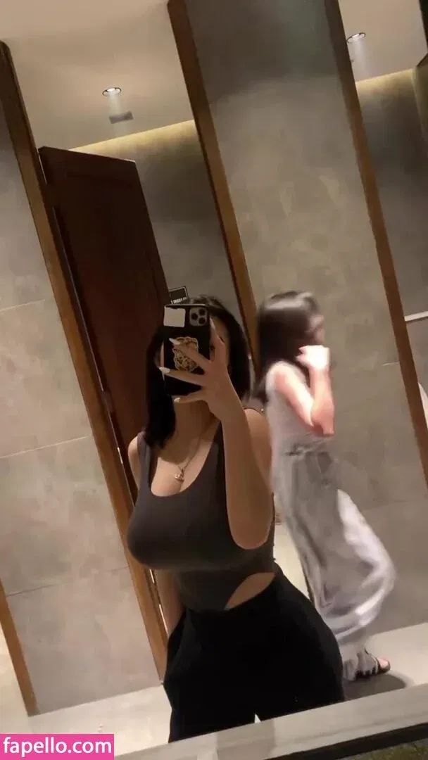 Anastasya Khosasih Onlyfans Photo Gallery 