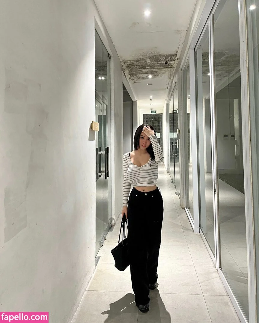 Anastasya Khosasih Onlyfans Photo Gallery 