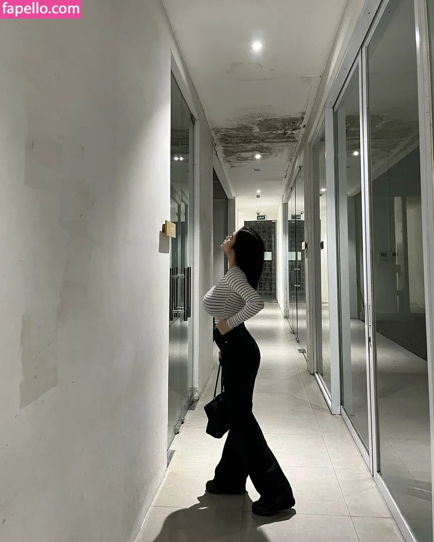 Anastasya Khosasih Onlyfans Photo Gallery 