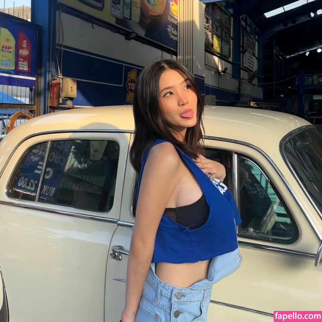 Anastasya Khosasih Onlyfans Photo Gallery 