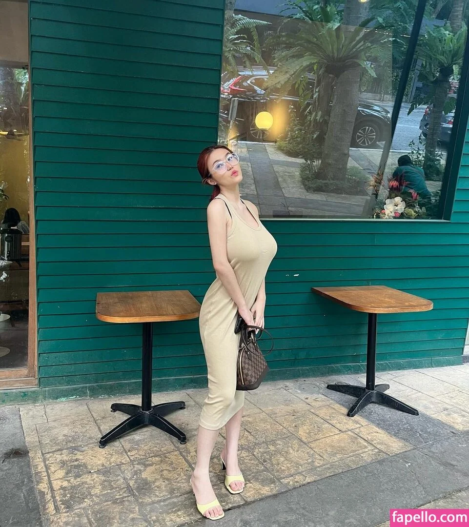 Anastasya Khosasih Onlyfans Photo Gallery 