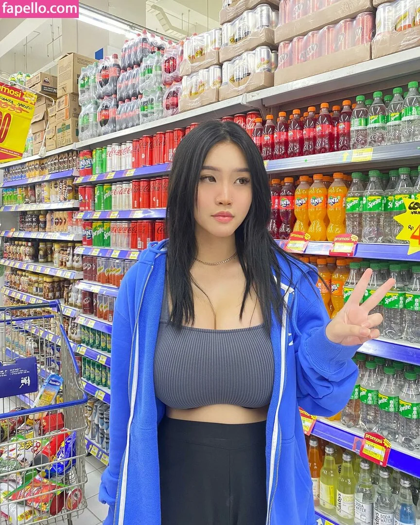 Anastasya Khosasih Onlyfans Photo Gallery 