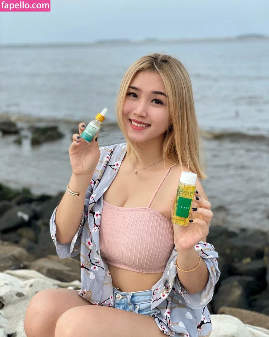 Anastasya Khosasih Onlyfans Photo Gallery 