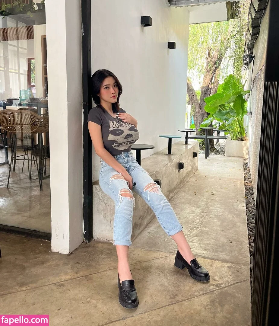 Anastasya Khosasih Onlyfans Photo Gallery 