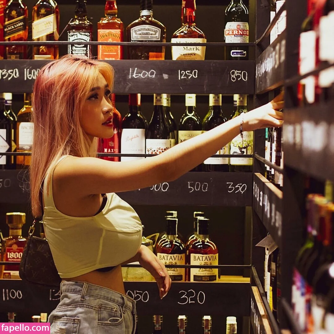 Anastasya Khosasih Onlyfans Photo Gallery 