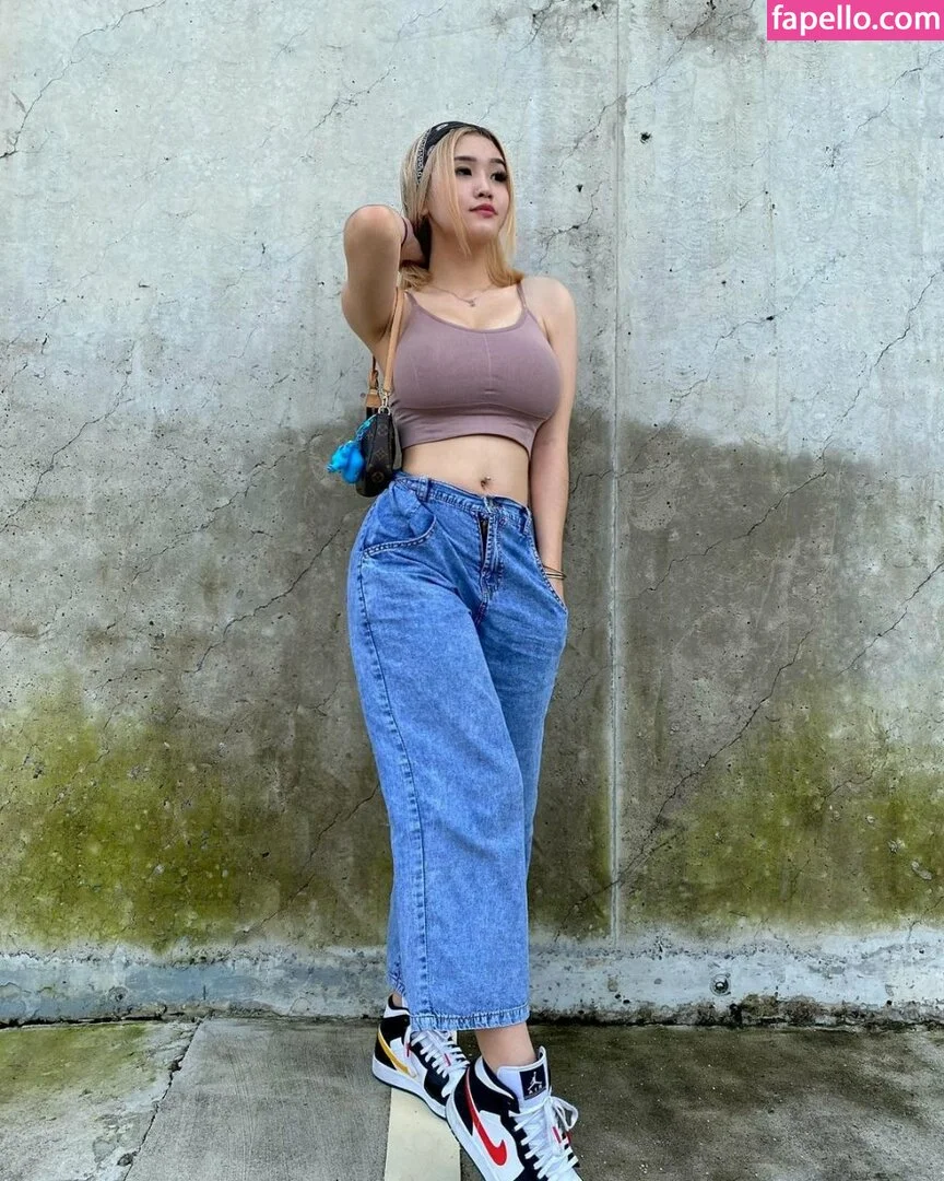 Anastasya Khosasih Onlyfans Photo Gallery 