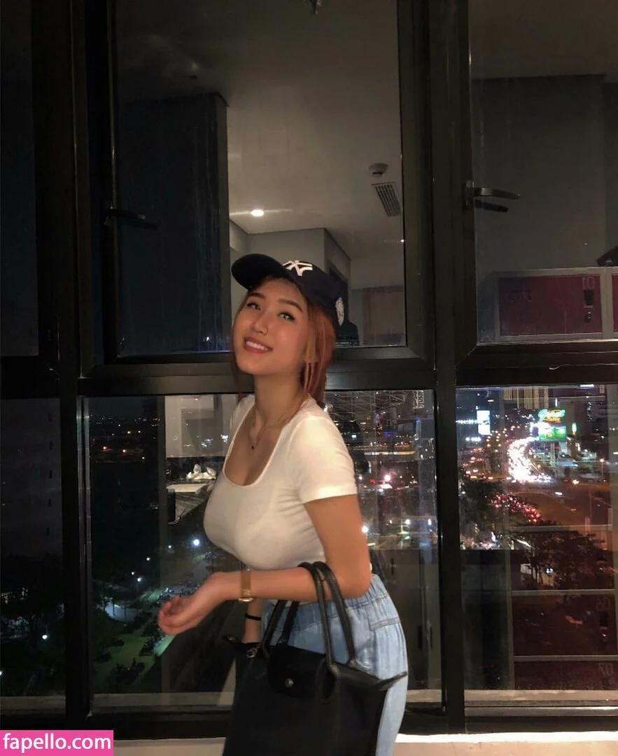 Anastasya Khosasih Onlyfans Photo Gallery 