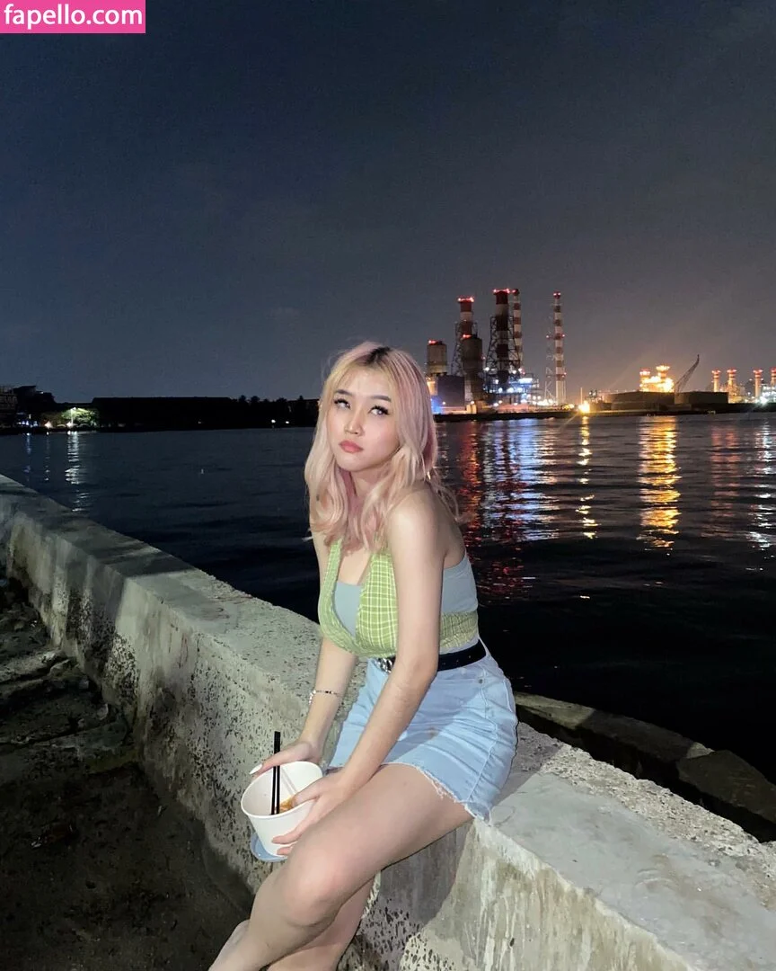 Anastasya Khosasih Onlyfans Photo Gallery 