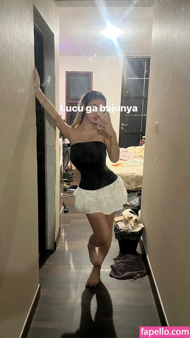 Anastasya Khosasih Onlyfans Photo Gallery 