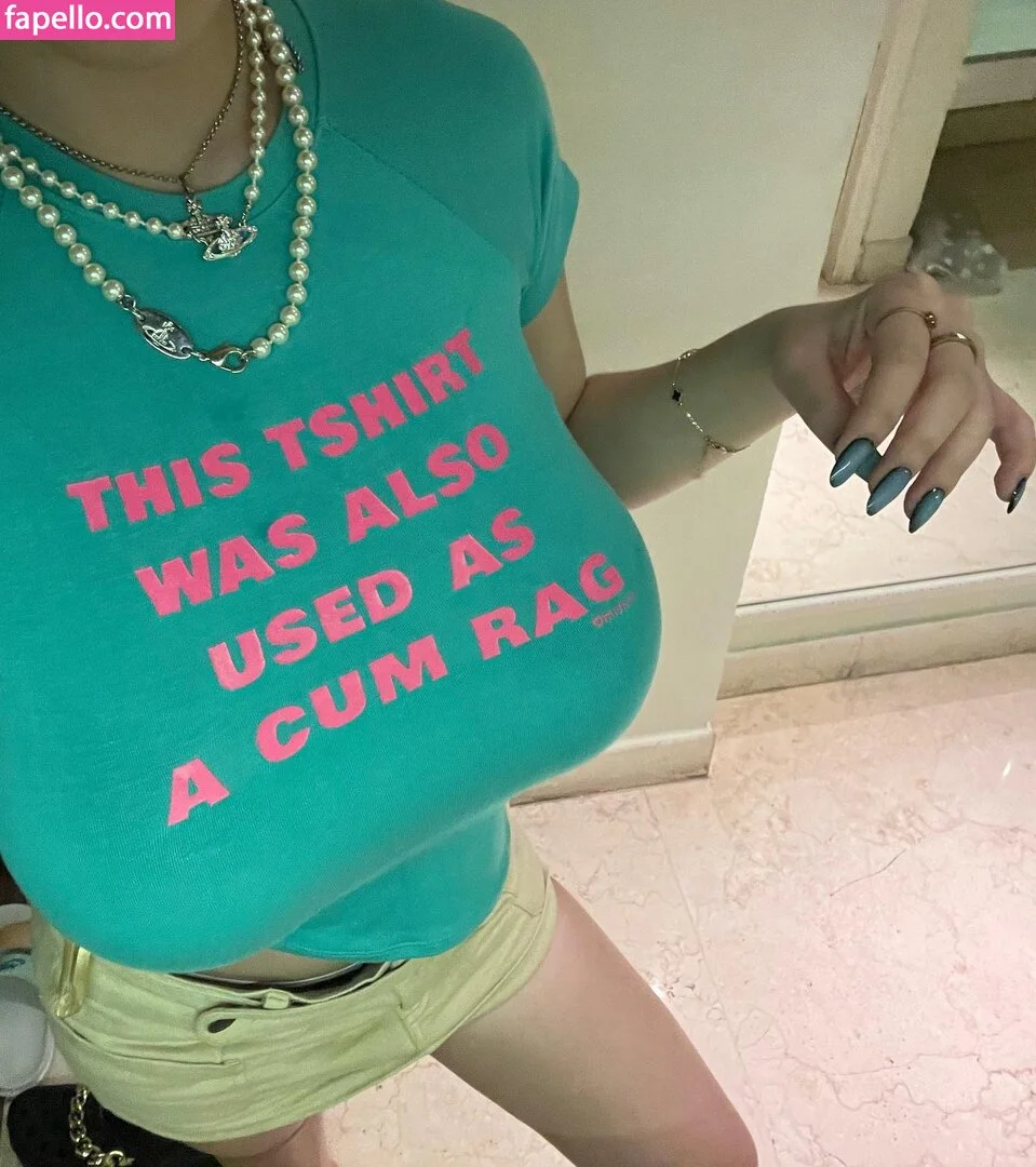 Anastasya Khosasih Onlyfans Photo Gallery 