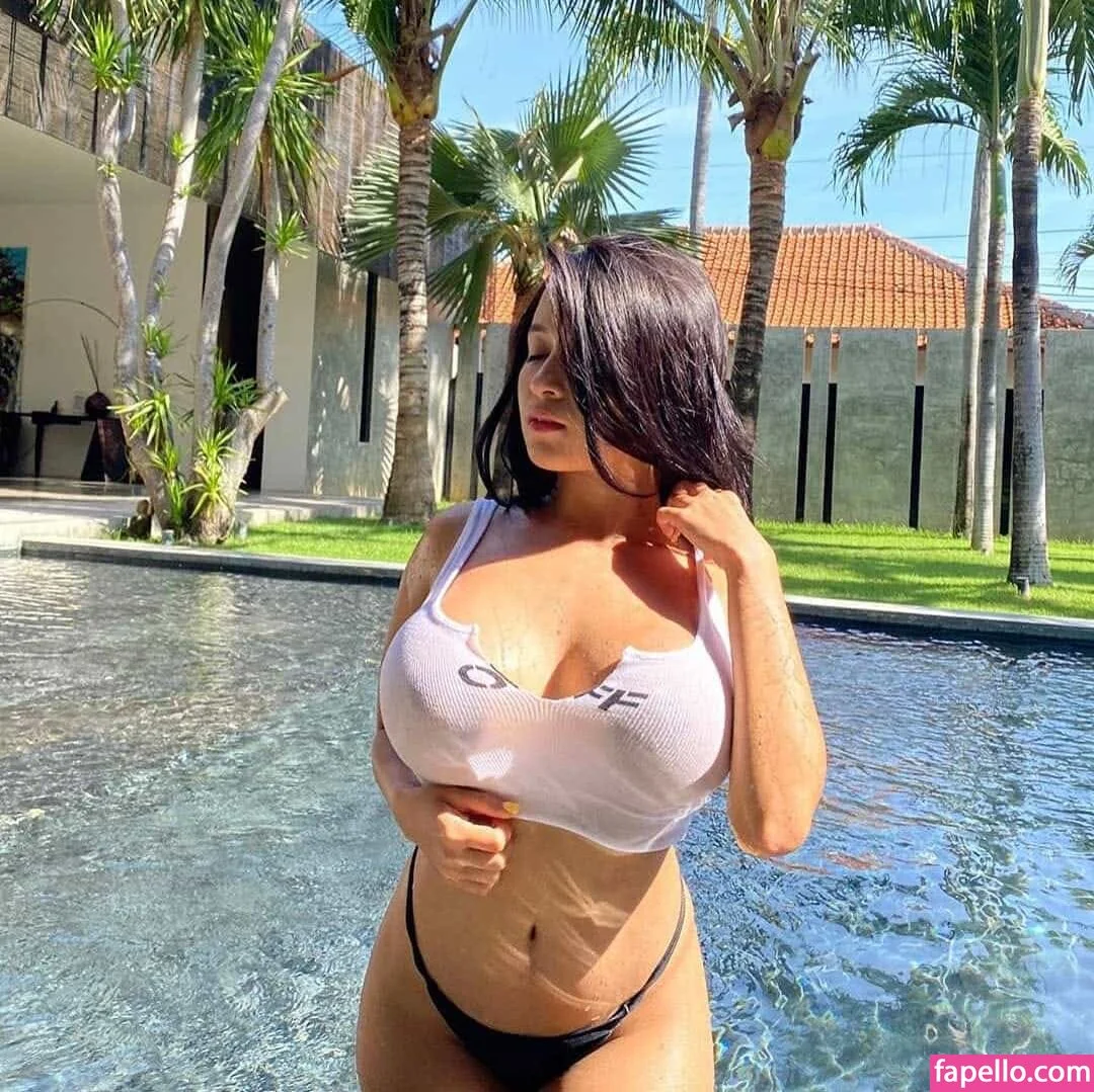 Anastasya Khosasih Onlyfans Photo Gallery 