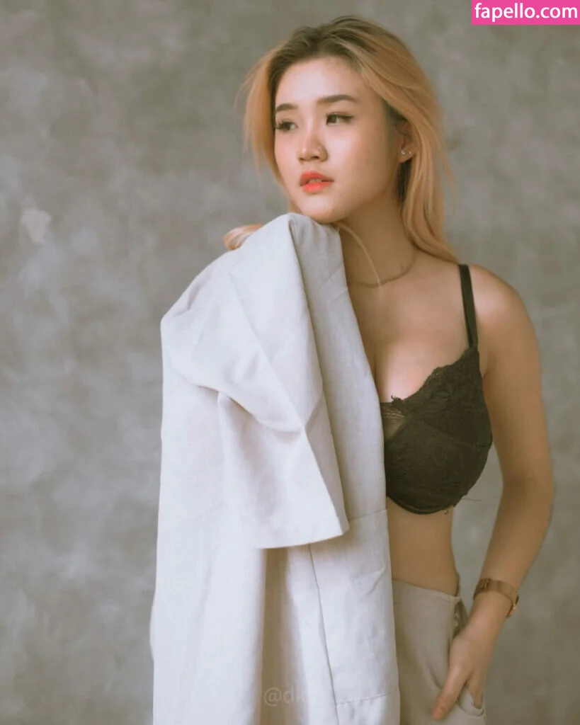 Anastasya Khosasih Onlyfans Photo Gallery 