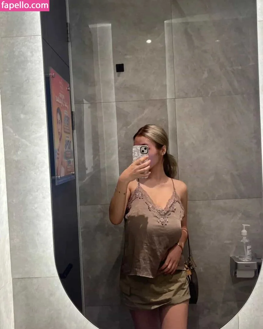 Anastasya Khosasih Onlyfans Photo Gallery 