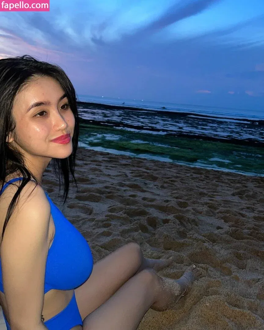 Anastasya Khosasih Onlyfans Photo Gallery 