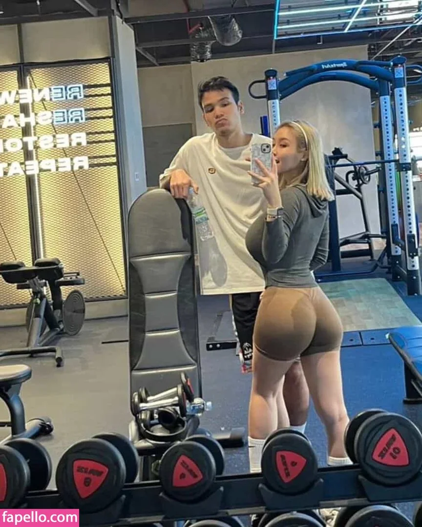 Anastasya Khosasih Onlyfans Photo Gallery 