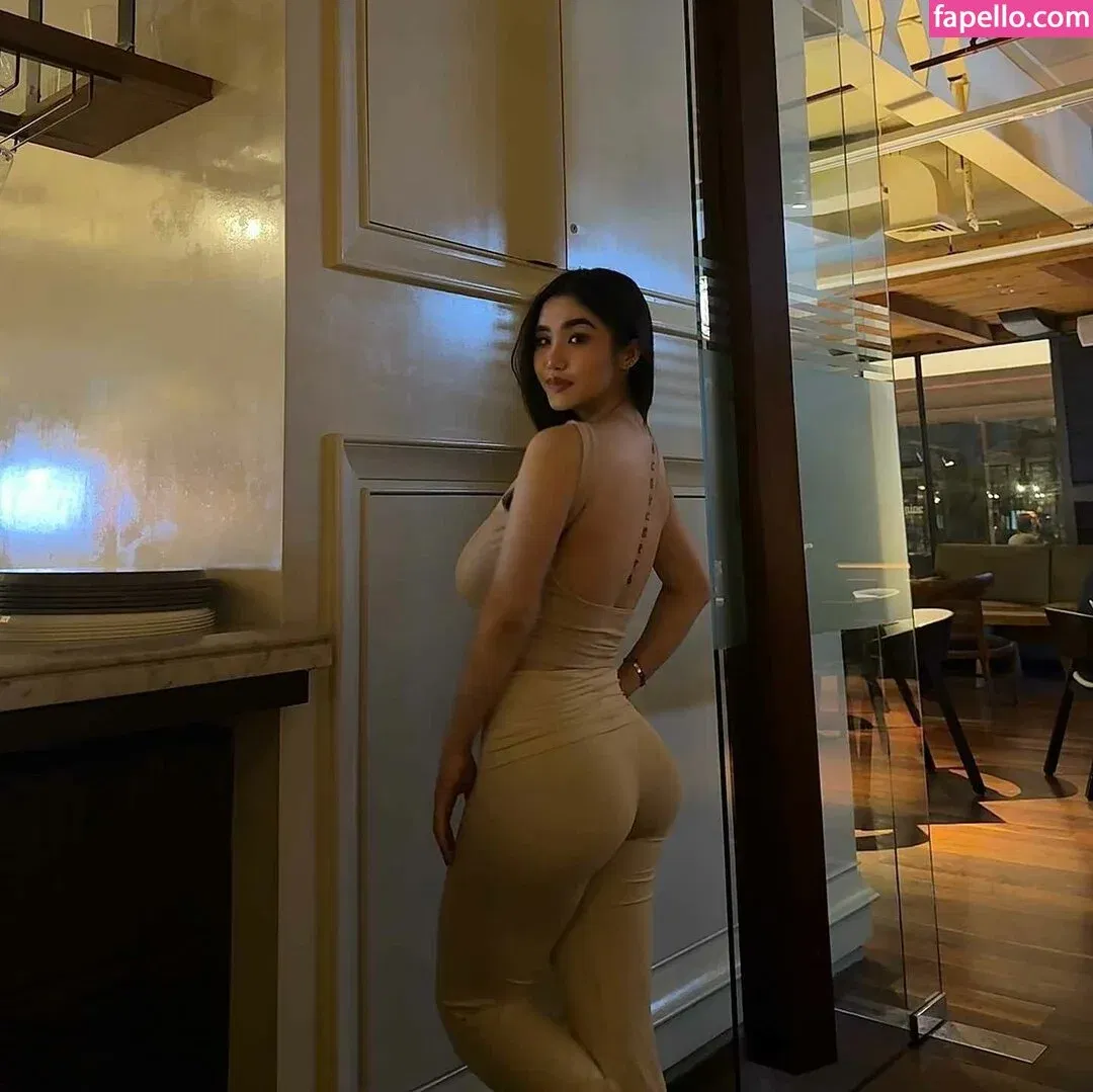 Anastasya Khosasih Onlyfans Photo Gallery 