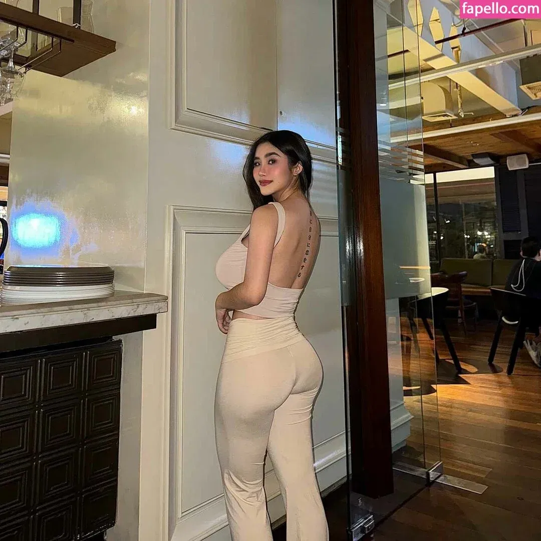 Anastasya Khosasih Onlyfans Photo Gallery 