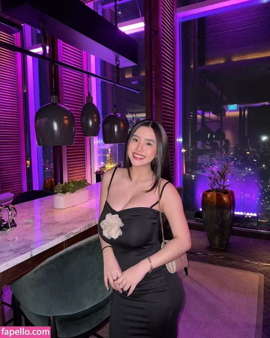 Anastasya Khosasih Onlyfans Photo Gallery 