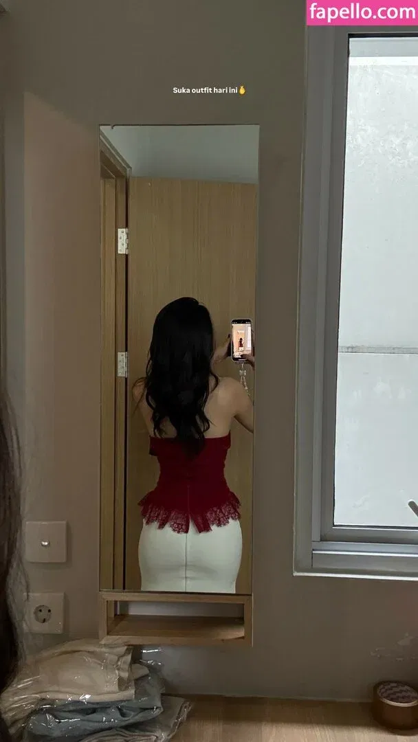 Anastasya Khosasih Onlyfans Photo Gallery 