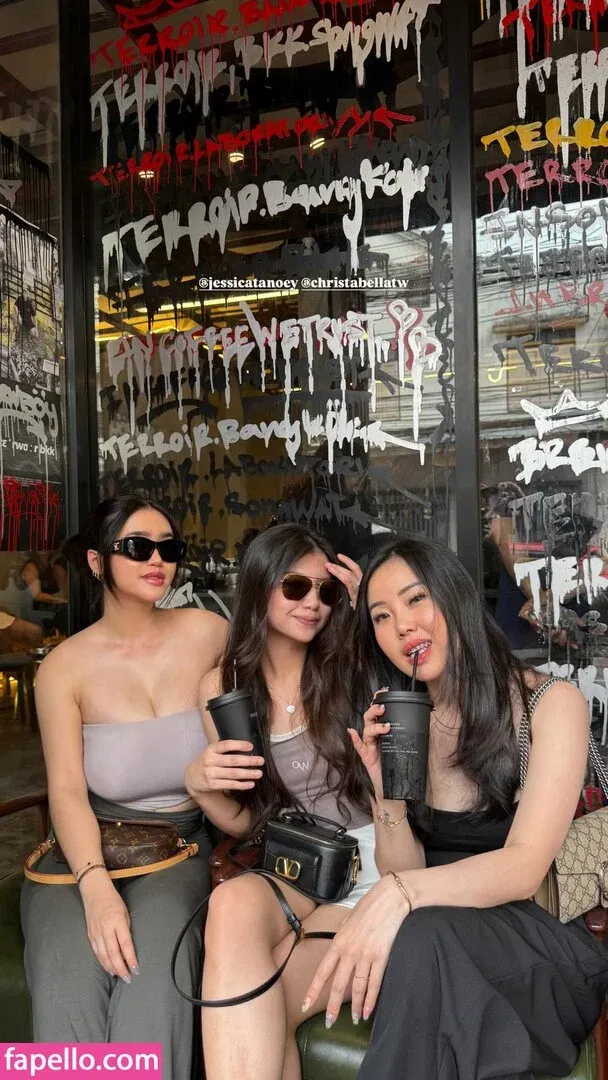 Anastasya Khosasih Onlyfans Photo Gallery 