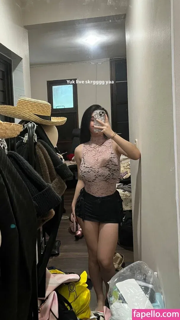 Anastasya Khosasih Onlyfans Photo Gallery 