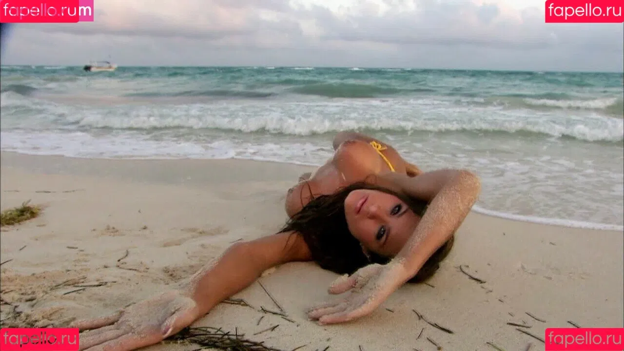 Brooke Adams Onlyfans Photo Gallery 
