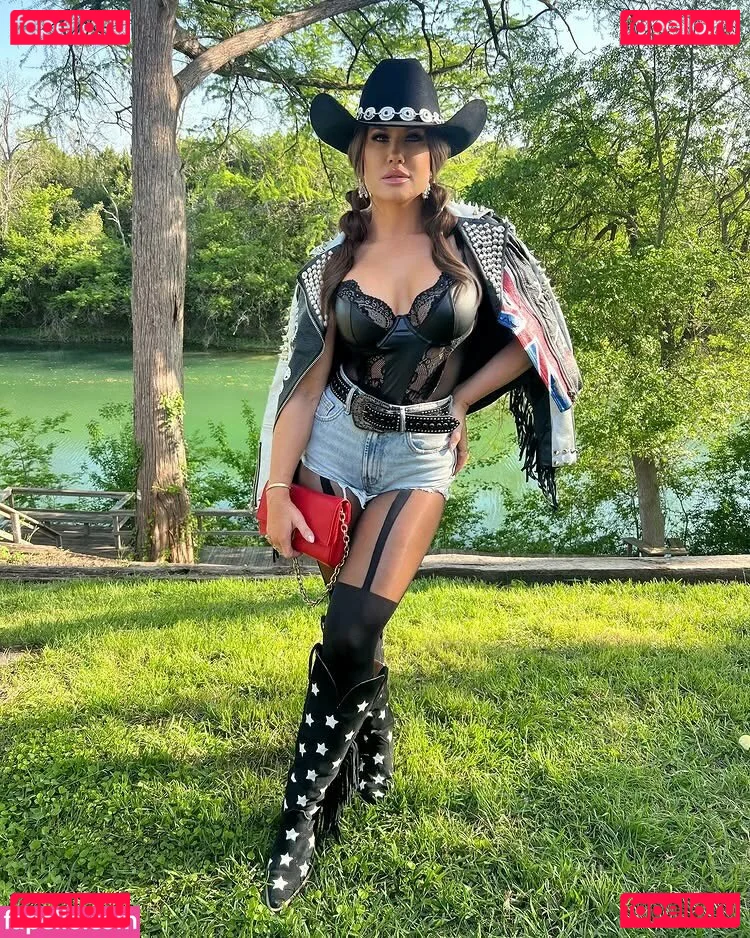 Brooke Adams Onlyfans Photo Gallery 